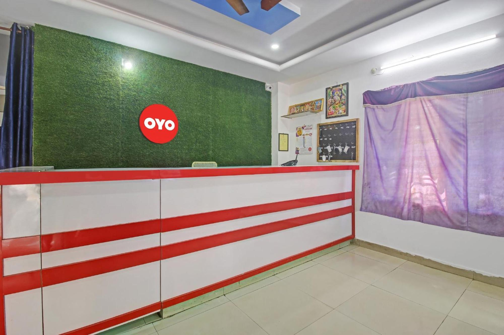 Hotel O Satya Inn Karimnagar Екстериор снимка